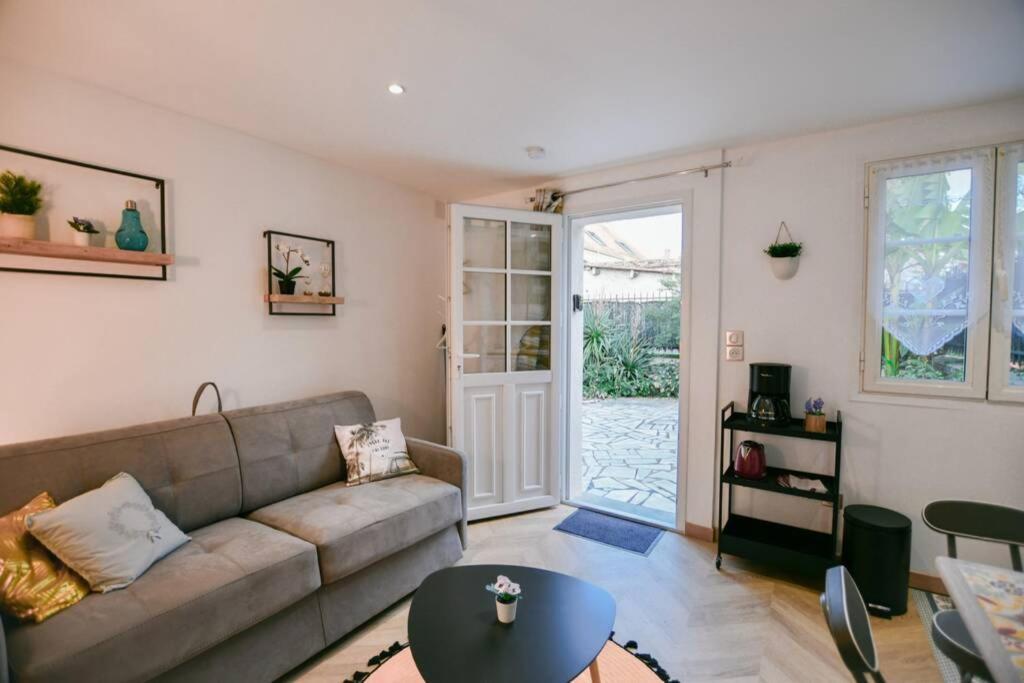 Instant Fleury, Studio Cosy Avec Jardin Secret Barbizon Exterior foto